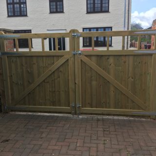 Lawn Gates - Platers Fencing & Garden Buildings